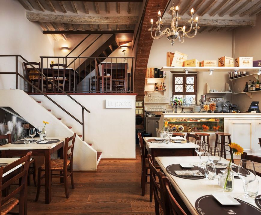 Osteria La Porta Ristorante A Monticchiello Toscana