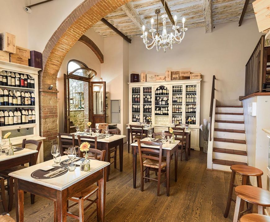 Osteria La Porta Ristorante A Monticchiello Toscana